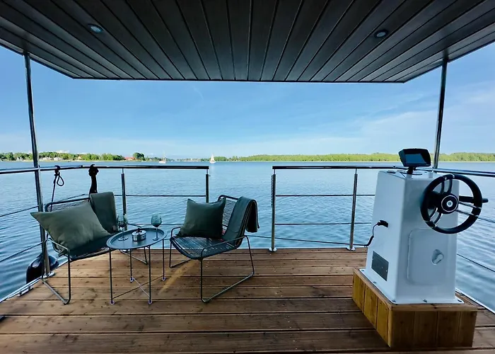 Domki Na Wodzie - Resort 36 Houseboats