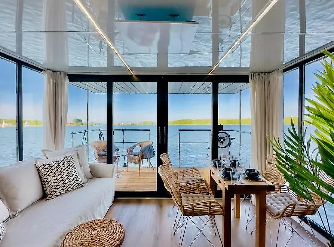 Domki Na Wodzie - Resort 36 Houseboats