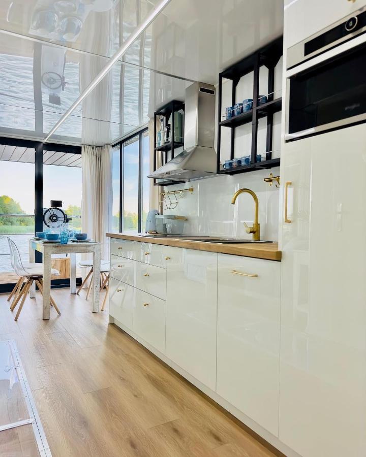 Apartment Na Wodzie - 36 Houseboats Gizycko